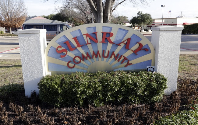 Photo - Sunray Community Apartments