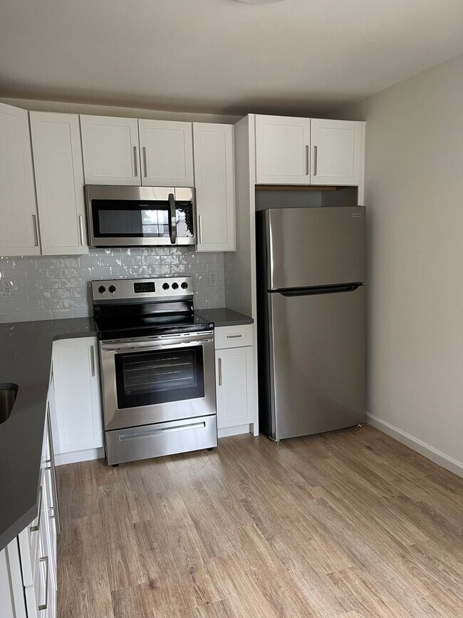 Greenview Village I 55+ Apartments Islip, New York 4 units