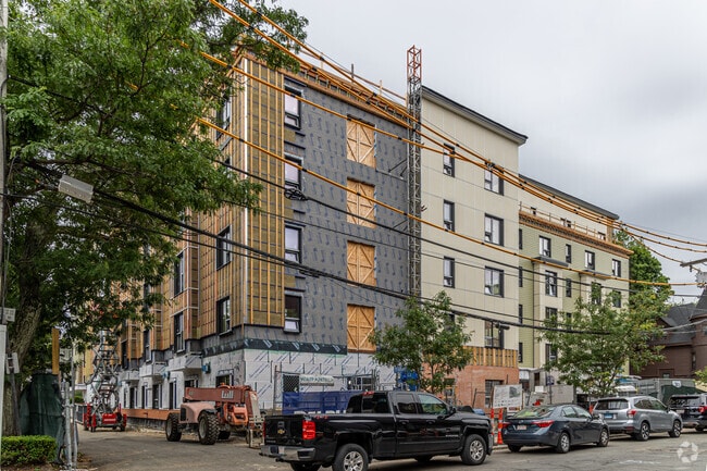 Construction Photo - 32 Marion St