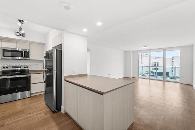 Photo - 1500 Bay Rd Unit M-0925 Condo