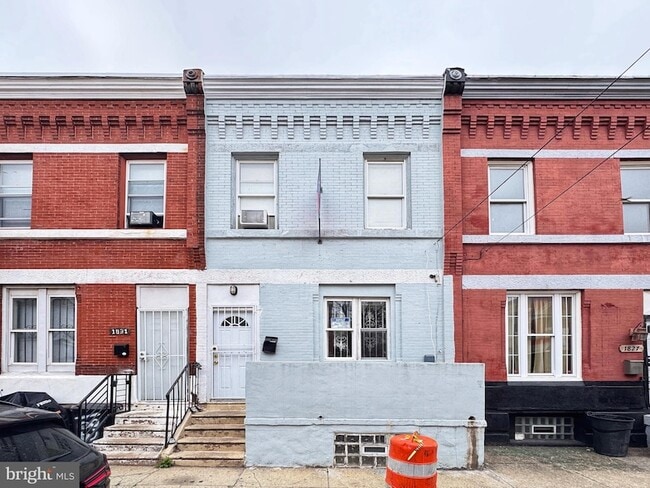 Photo - 1829 Fontain St Townhome