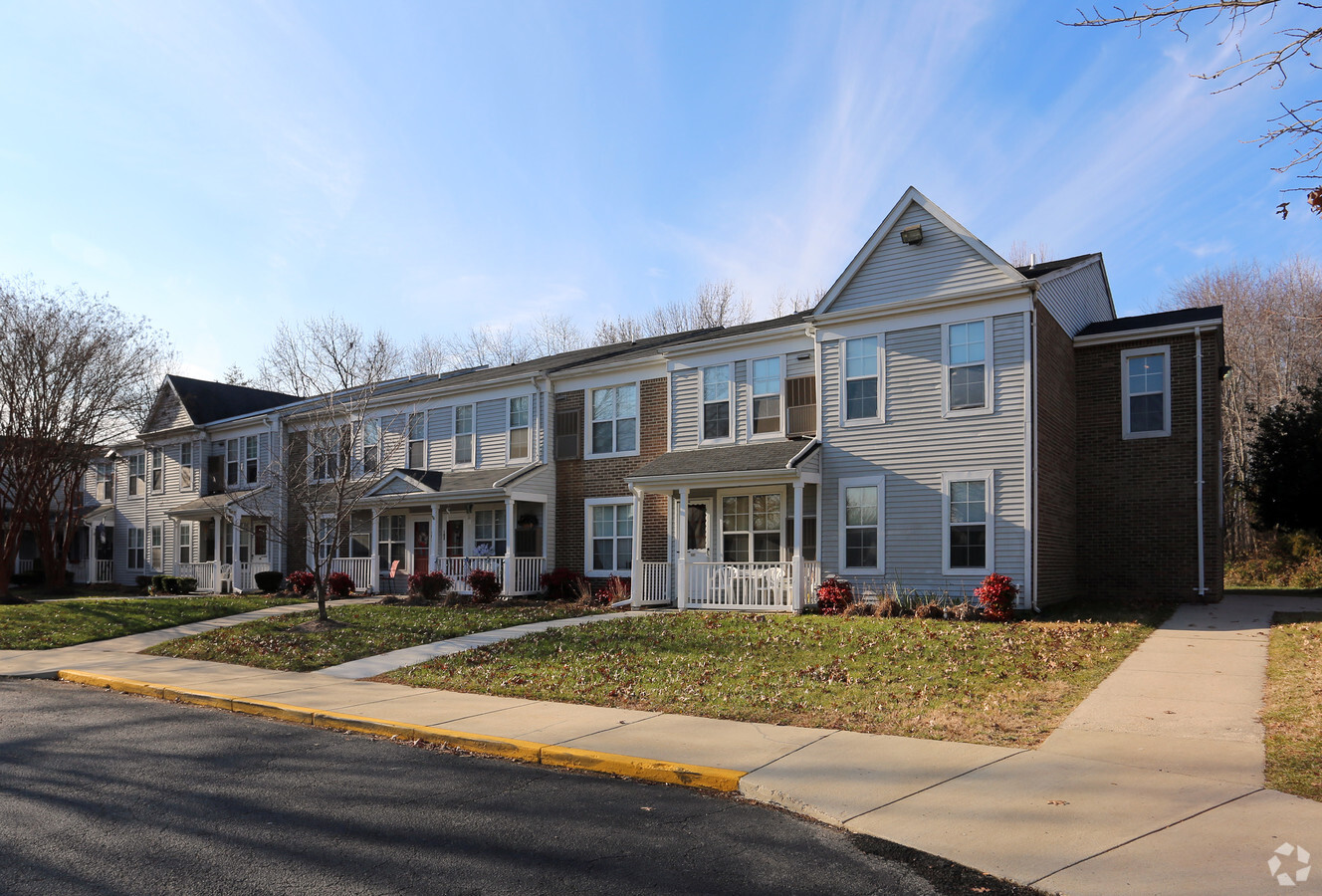 Photo - Indian Head Village Apartments