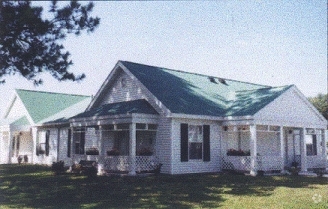 Primary Photo - Heritage Manor Rental