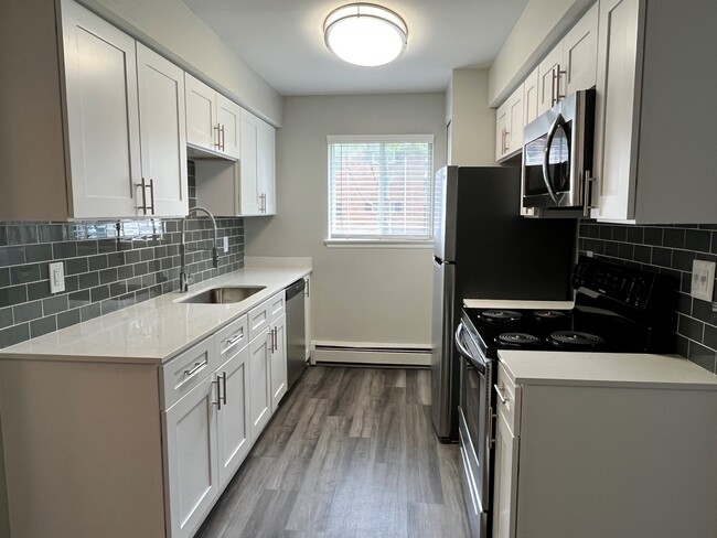 NEWLY RENOVATED UNITS NOW AVAILABLE - Stephenson House Apartments