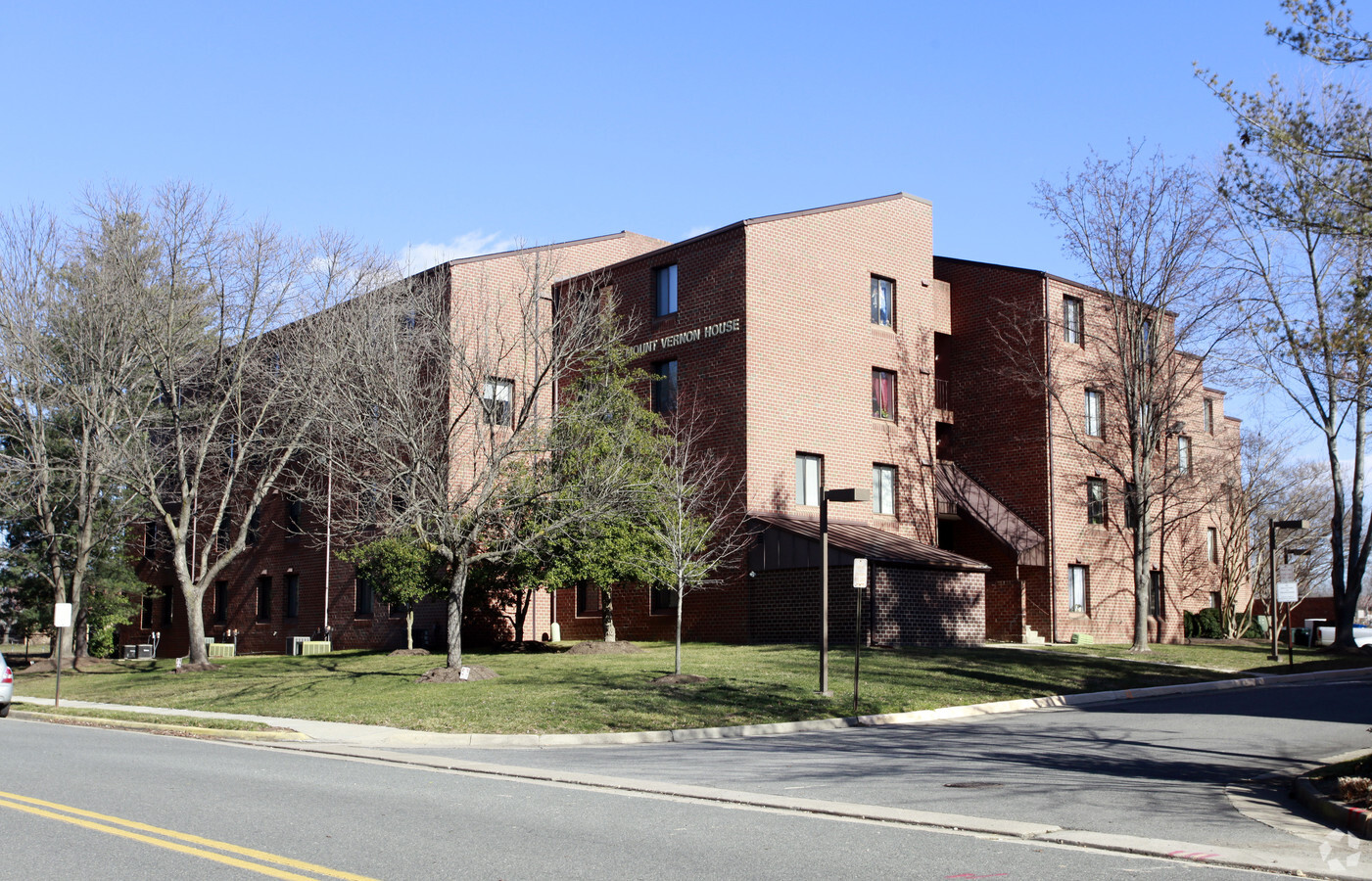 Photo - Mount Vernon House Apartments