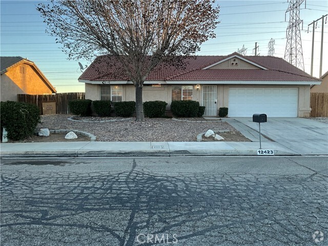 Building Photo - 12423 San Dimas St Rental