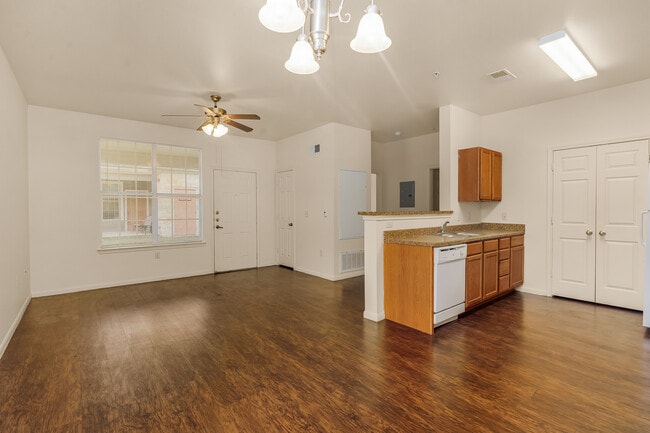 Photo - Comfort Place - Senior Living Apartments