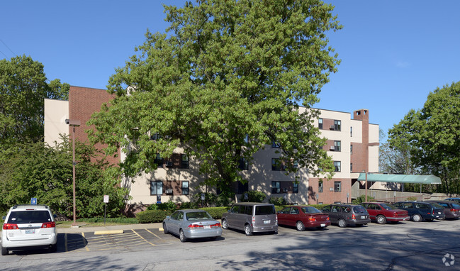 Building Photo - Riverstone Apartments