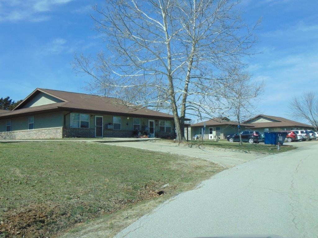 Camdenton Senior Housing Apartments - Camdenton Senior Housing Apartments