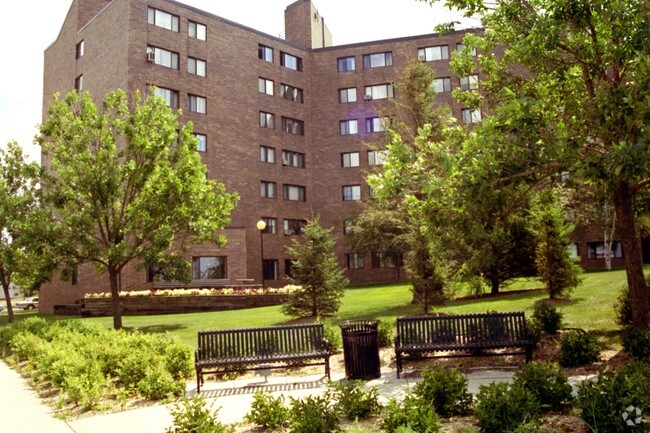 Building Photo - Larson Commons Rental