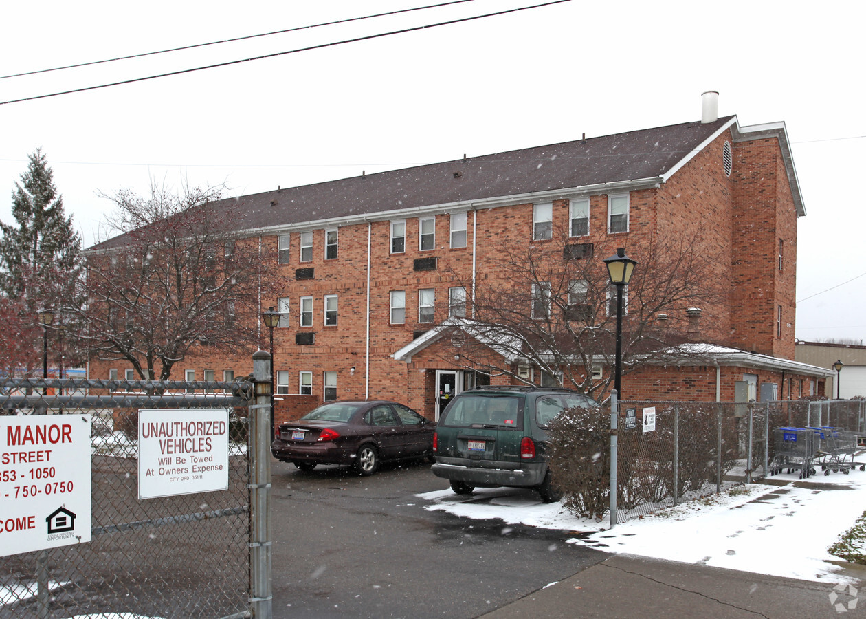 Photo - Findlay Manor Apartments