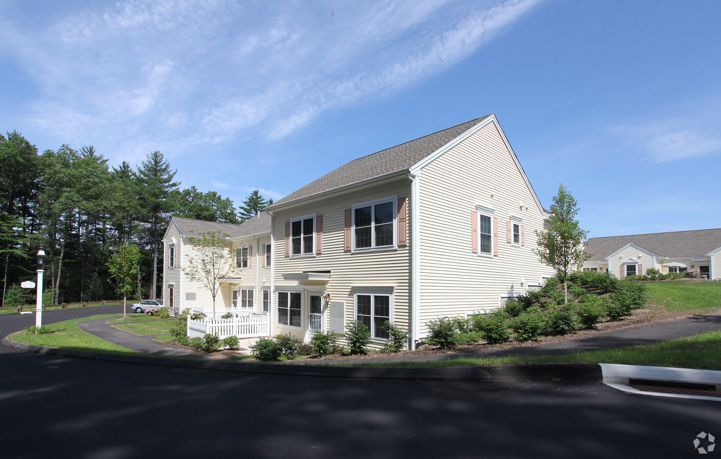 Building Photo - Peachtree Village Apartments