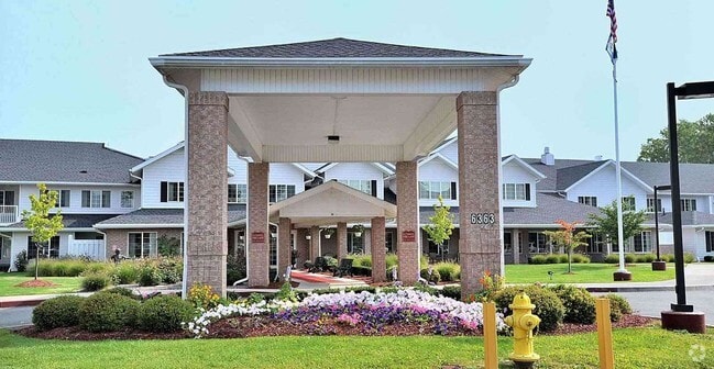 Building Photo - Solstice Senior Living at East Amherst Rental