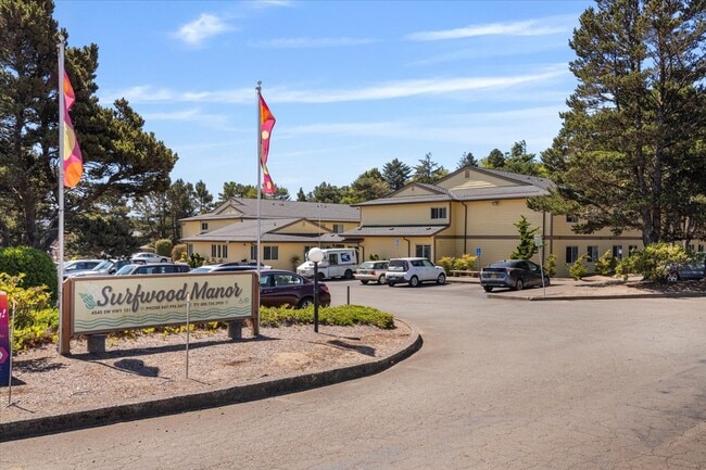 Building Photo - Surfwood Manor