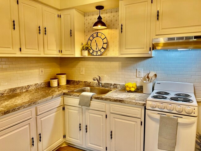 Building Photo - Ziegler Apartments