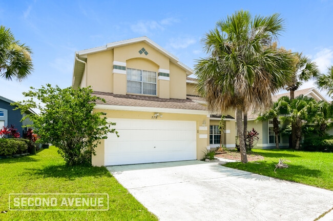 Building Photo - 2216 Wyndam Way