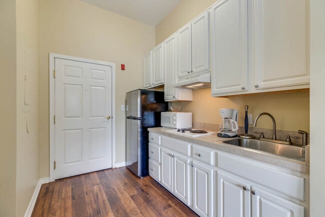 Building Photo - Wickshire Blankenbaker - Age 55+ Senior Rental
