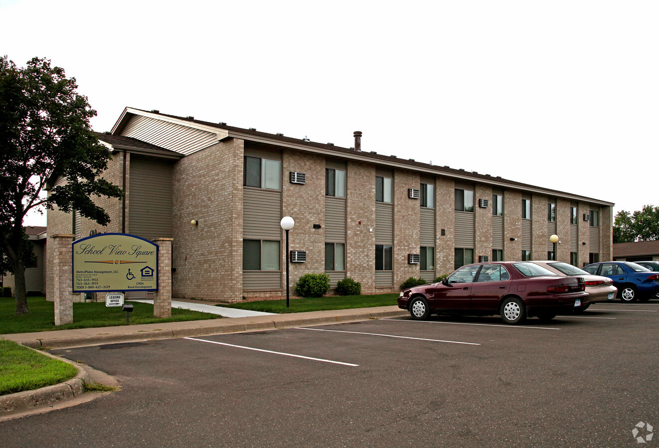 Photo - School View Square Apartments