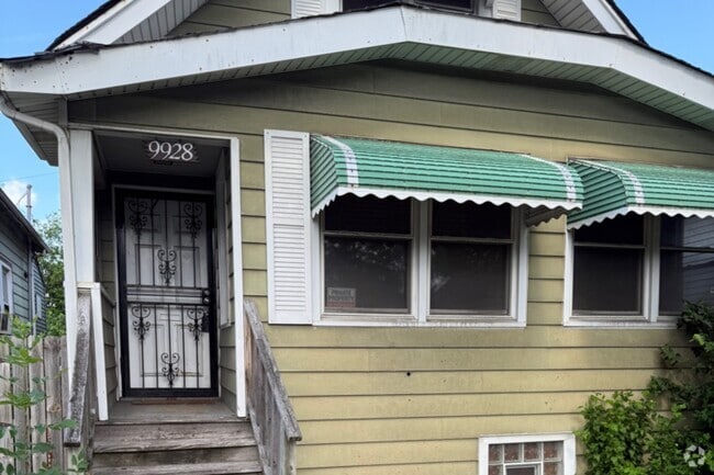 Building Photo - 9928 S Wentworth Ave Rental
