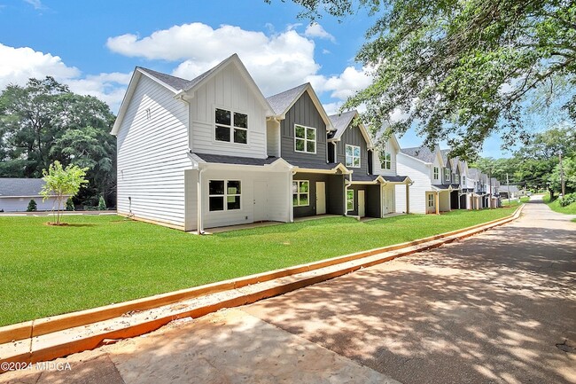 Photo - 50 S Jackson St Townhome