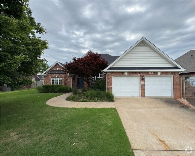 Building Photo - 407 Lyndal Ln Rental