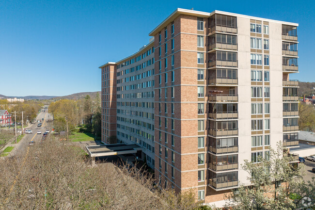 5 Riverside Dr Binghamton, NY 13905 - 5 Riverside Towers Rental
