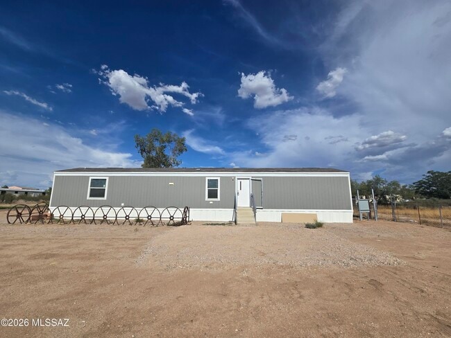 Building Photo - 5800 E Hermans Rd