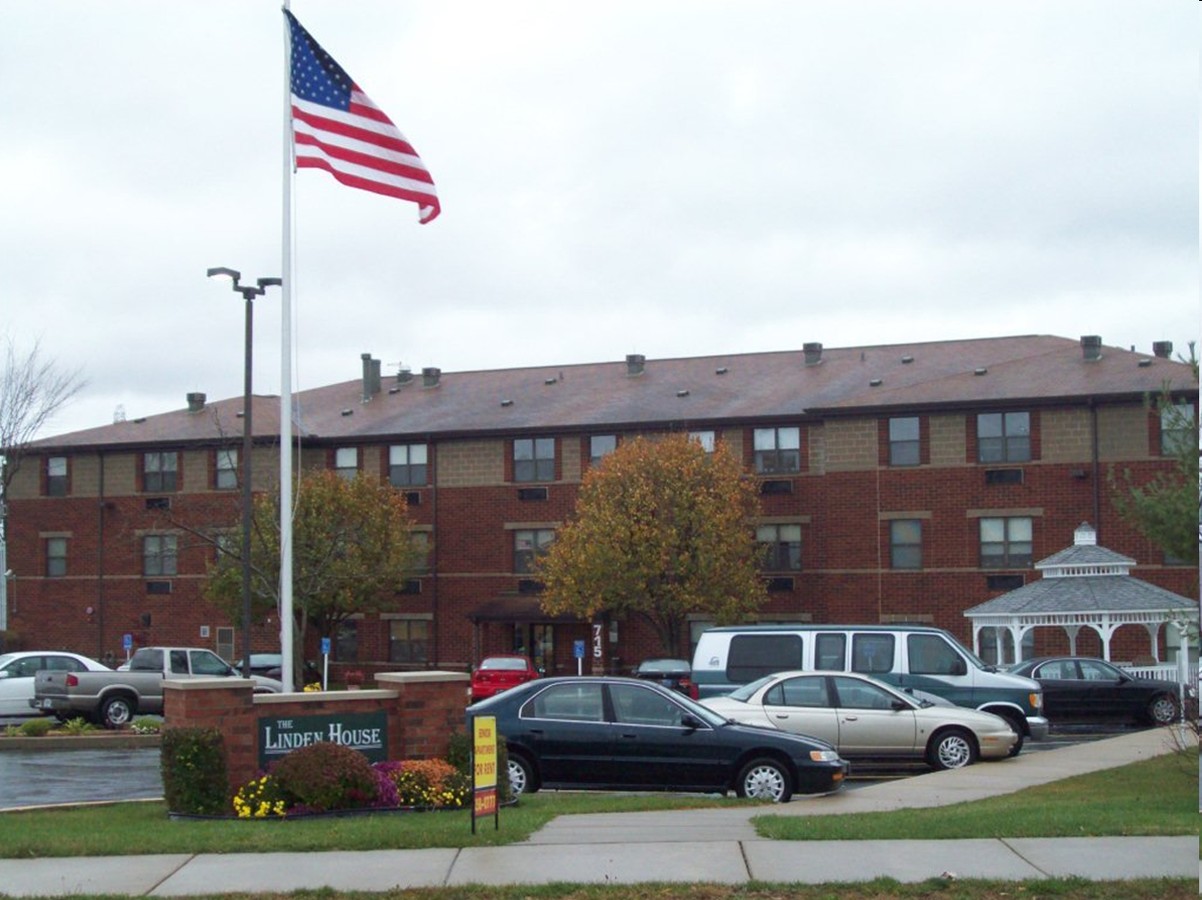 Linden House of Mishawaka Apartments - Mishawaka, Indiana - 0 unit ...