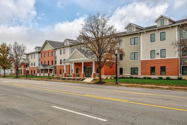 Fairwood Commons - Fairwood Commons Apartments