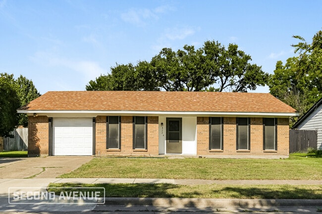Building Photo - 422 Southlake Dr Rental