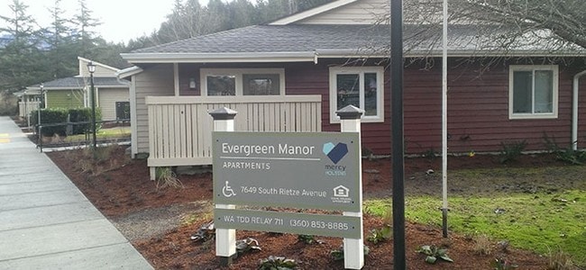 Primary Photo - Evergreen Manor Rental