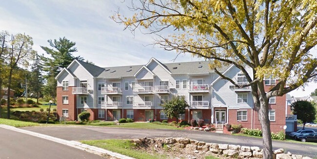 Oak Creek Woods Apartments - Oak Creek Woods Apartments