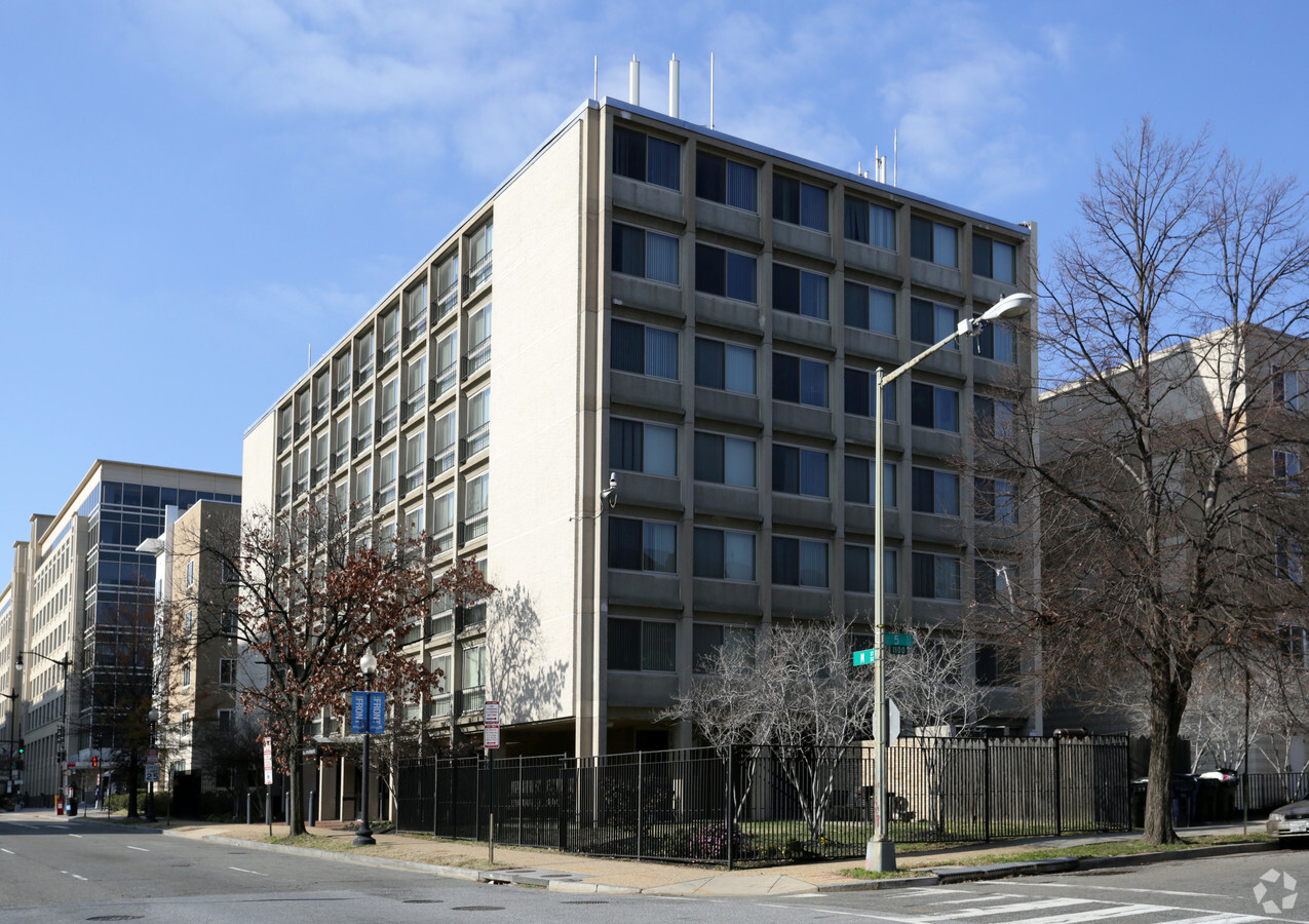 Photo - Carroll Apartments