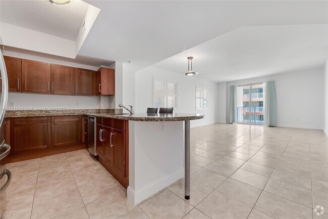 Building Photo - 7270 SW 89th St Rental