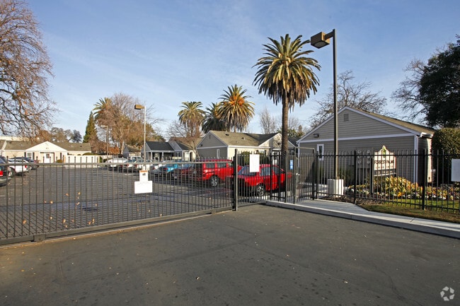 Primary Photo - Forrest Palms Senior Center Rental