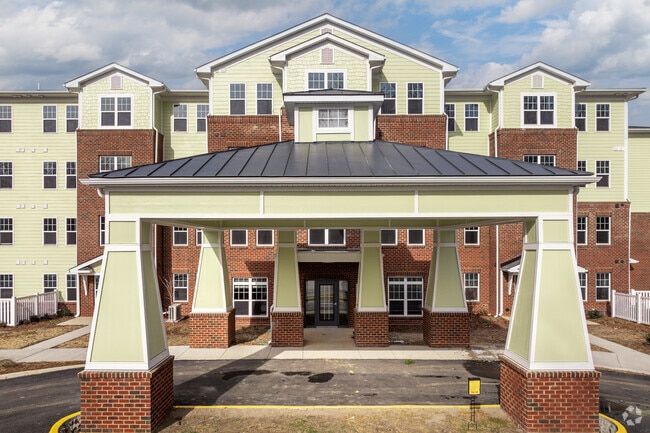 Building Photo - Grande Oak - A 55+ community! Rental