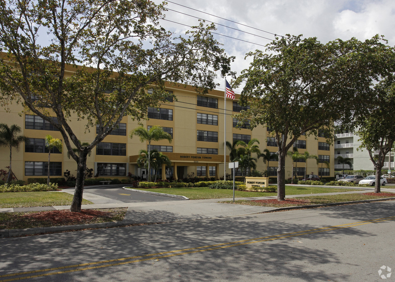 Photo - Robert Forcum Towers Apartments