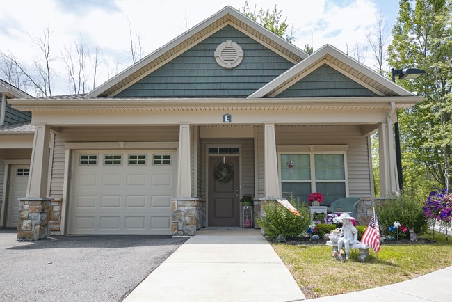Villa Patio Homes - Fox Creek Estates Apartments