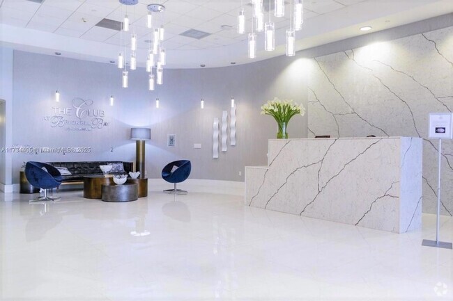Building Photo - 1200 Brickell Bay Dr Rental
