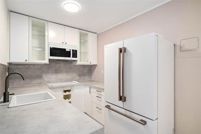 Photo - 1824 Monroe St Unit 7 Condo