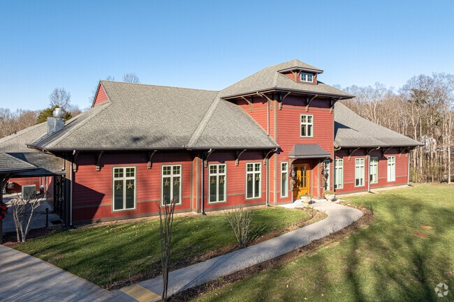 Primary Photo - Rock Creek Manor