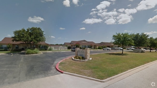 Building Photo - Highland Oaks 55+ Community Rental