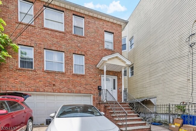 Photo - 448 S 13th St Unit 2 Apartment