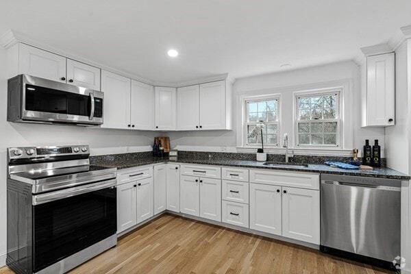 Building Photo - 104 Mishawum Rd Rental