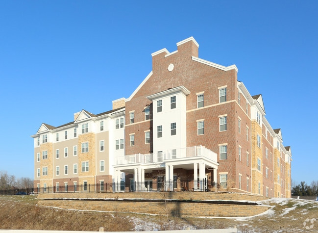 Building Photo - Riverside Landing at Delaware Place Rental