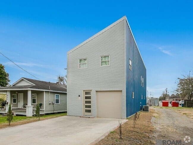 Building Photo - 830 Ave A Rental