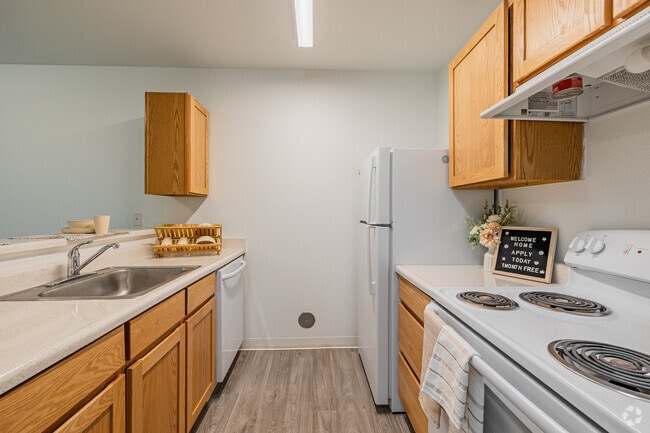 Interior Photo - Commons