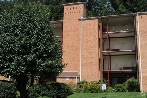 Primary Photo - Vista Apartments