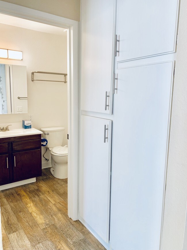 Del Dayo Senior Apartments Carmichael, California 1 unit available