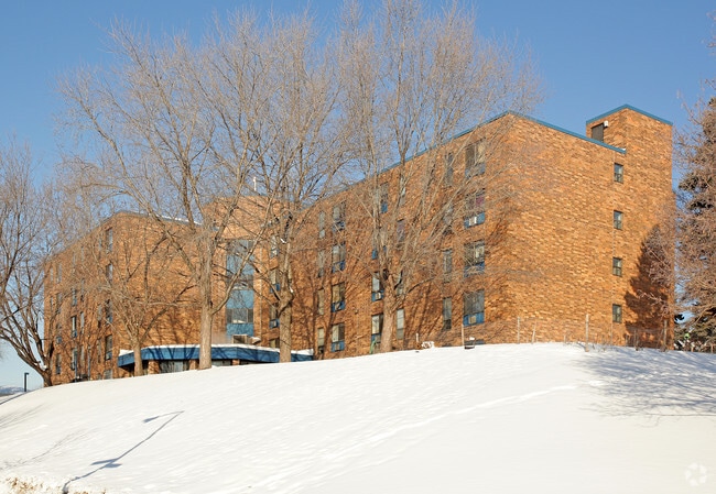 Primary Photo - Labor Plaza Rental